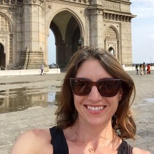 Meet your Posher, Abbey